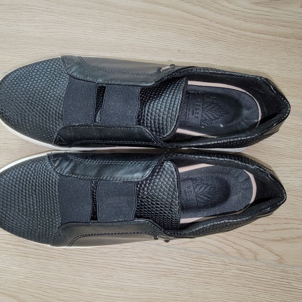 Velez Women's Black Slip-On Shoes